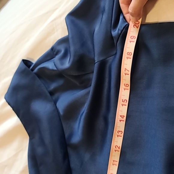 Lea & Viola Satin One-shoulder Top, Navy Blue M - Picture 4 of 5